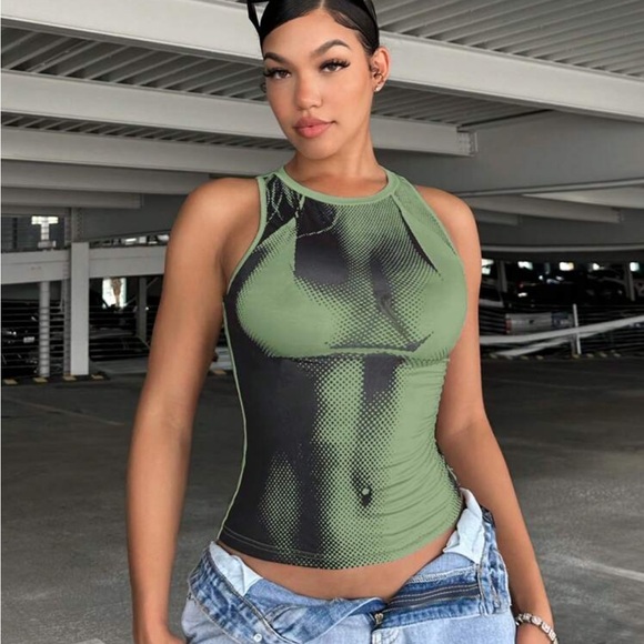 Tank top - Picture 1 of 2